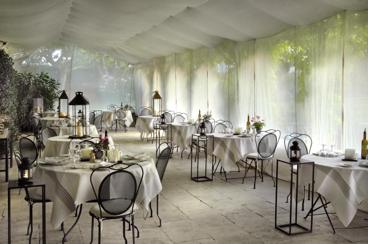 ארל Le Mas De Peint - Hotel Et Restaurant מראה חיצוני תמונה